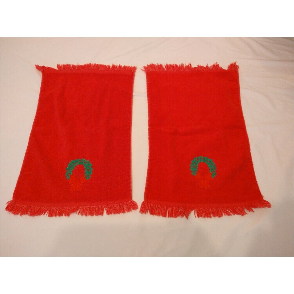 2 Vintage Christmas Fingertip Tea Towels Red Holiday Fringe Green Satin Wreath